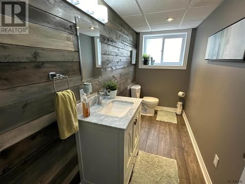 47 Harding Ave, Kirkland Lake, ON - Indoor Photo Showing Bathroom