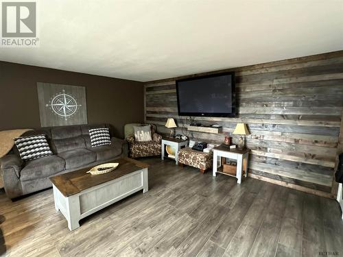 47 Harding Ave, Kirkland Lake, ON - Indoor Photo Showing Living Room