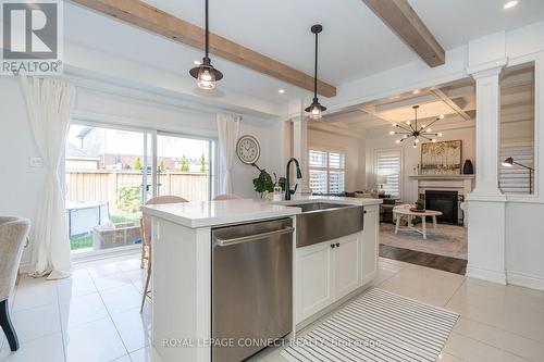 197 Kenneth Cole Drive, Clarington (Bowmanville), ON - Indoor Photo Showing Kitchen With Upgraded Kitchen