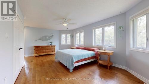 66 Auburn Lane, Clarington (Courtice), ON - Indoor Photo Showing Bedroom