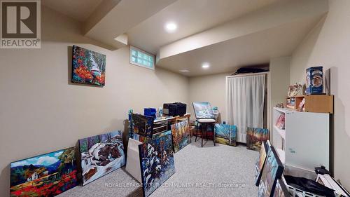 66 Auburn Lane, Clarington (Courtice), ON - Indoor Photo Showing Other Room