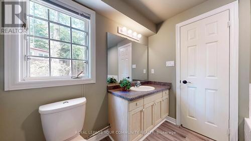 66 Auburn Lane, Clarington, ON - Indoor Photo Showing Bathroom