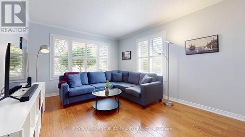 66 Auburn Lane, Clarington, ON - Indoor Photo Showing Living Room