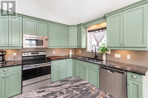 556 Gaiser Road, Welland, ON - Indoor Photo Showing Kitchen With Double Sink