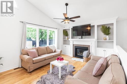 556 Gaiser Road, Welland, ON - Indoor Photo Showing Living Room With Fireplace