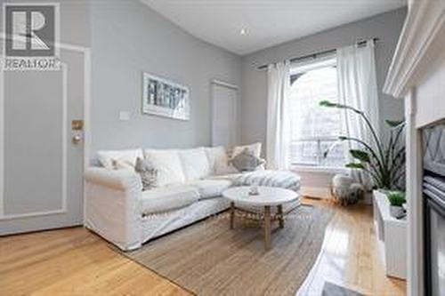 B - 314 Avenue Road, Toronto, ON - Indoor Photo Showing Living Room