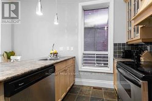 B - 314 Avenue Road, Toronto, ON - Indoor Photo Showing Kitchen With Double Sink