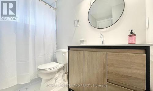 65 Manor Road, St. Thomas, ON - Indoor Photo Showing Bathroom