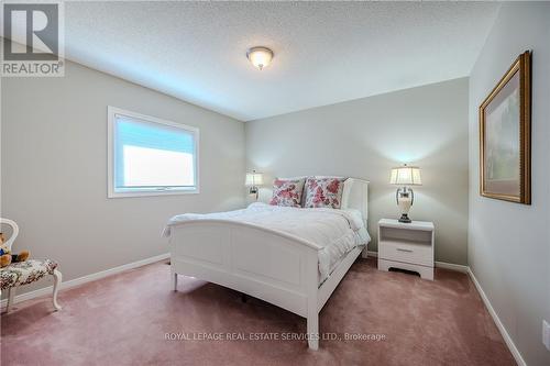 121 Braidwood Lake Road, Brampton, ON - Indoor Photo Showing Bedroom