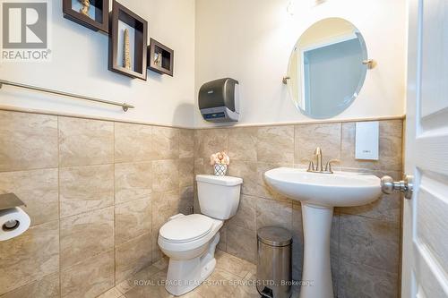 3396 Liptay Avenue, Oakville (Palermo West), ON - Indoor Photo Showing Bathroom