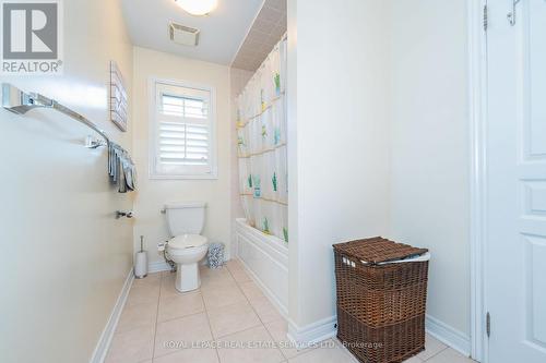 3396 Liptay Avenue, Oakville (Palermo West), ON - Indoor Photo Showing Bathroom