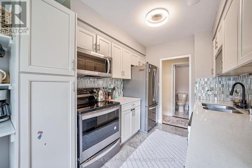 101 - 115 Antibes Drive, Toronto (Westminster-Branson), ON - Indoor Photo Showing Kitchen With Double Sink