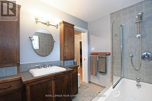 S10755 Sideroad 17, Brock (Sunderland), ON - Indoor Photo Showing Bathroom