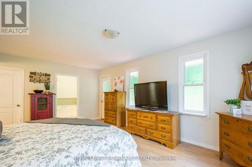 1521 County Road 28 Road, Quinte West, ON - Indoor Photo Showing Bedroom