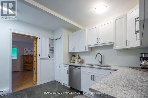 1521 County Road 28 Road, Quinte West, ON - Indoor Photo Showing Kitchen With Double Sink