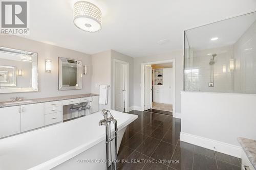 47 Bluff Trail, King (Nobleton), ON - Indoor Photo Showing Bathroom