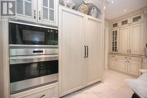 883 Parkland Avenue, Mississauga (Lorne Park), ON - Indoor Photo Showing Kitchen