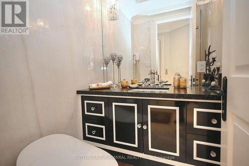 883 Parkland Avenue, Mississauga, ON - Indoor Photo Showing Bathroom