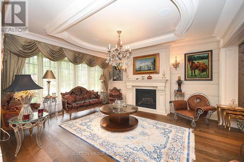 883 Parkland Avenue, Mississauga, ON - Indoor Photo Showing Living Room With Fireplace