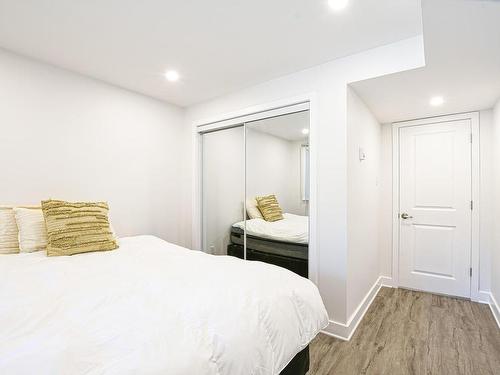 Bedroom - 656 Ch. Des Bouleaux, Piedmont, QC - Indoor Photo Showing Bedroom