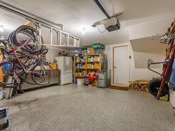 Garage - 