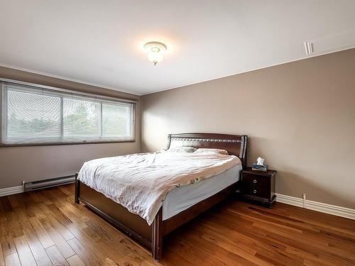 Master bedroom - 109 Evergreen Drive, Beaconsfield, QC - Indoor Photo Showing Bedroom