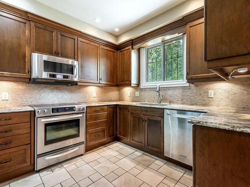 Kitchen - 109 Evergreen Drive, Beaconsfield, QC - Indoor Photo Showing Kitchen