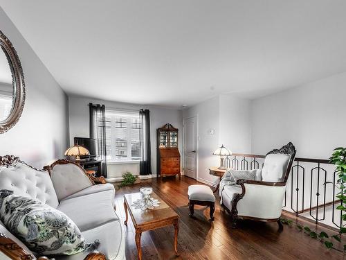 Living room - 1272 Rue Bernier, Saint-Jean-Sur-Richelieu, QC - Indoor Photo Showing Living Room