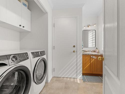 Salle de lavage - 2025 Rue Du Chevreuil, Longueuil (Le Vieux-Longueuil), QC - Indoor Photo Showing Laundry Room