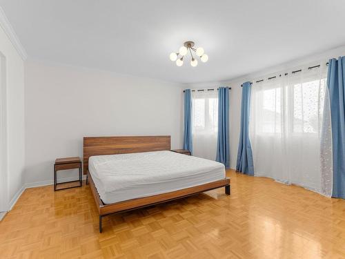 Chambre Ã Â coucher - 2025 Rue Du Chevreuil, Longueuil (Le Vieux-Longueuil), QC - Indoor Photo Showing Bedroom