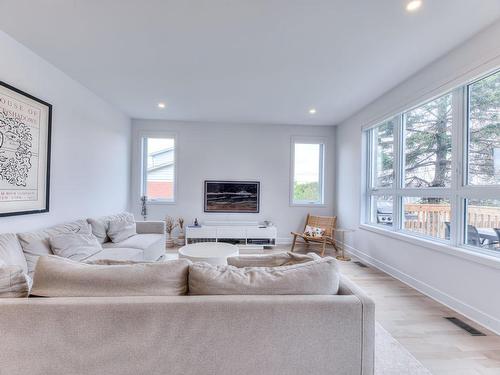 Salon - 449 Rue Léon-Bloy E., La Prairie, QC - Indoor Photo Showing Living Room