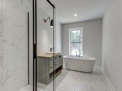 Ensuite bathroom - 