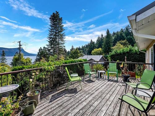 1040 Maple Bay Rd, Duncan, BC 