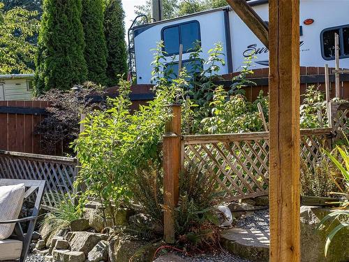 649 Oakwood Rd, Ladysmith, BC 