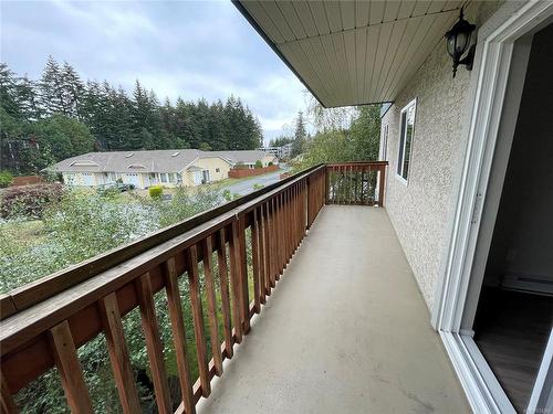 304-4724 Uplands Dr, Nanaimo, BC - Outdoor With Exterior