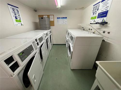 304-4724 Uplands Dr, Nanaimo, BC - Indoor Photo Showing Laundry Room