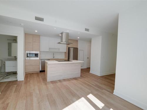 606-1628 Store St, Victoria, BC - Indoor Photo Showing Kitchen