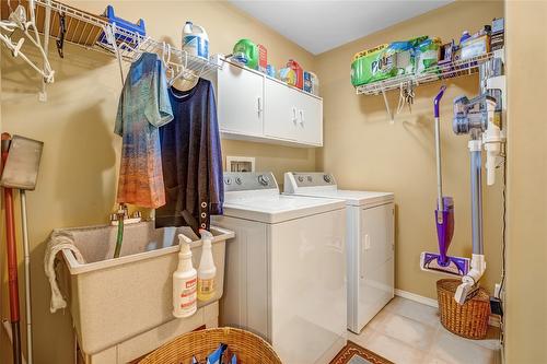 110-695 Pineview Road, Penticton, BC - Indoor Photo Showing Laundry Room