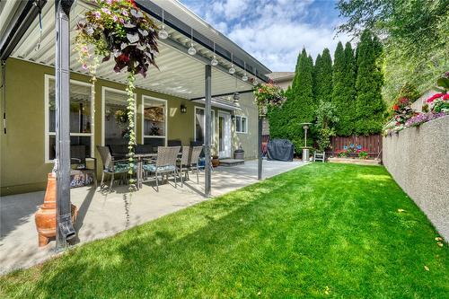 110-695 Pineview Road, Penticton, BC - Outdoor With Deck Patio Veranda