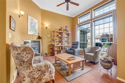 110-695 Pineview Road, Penticton, BC - Indoor Photo Showing Living Room With Fireplace