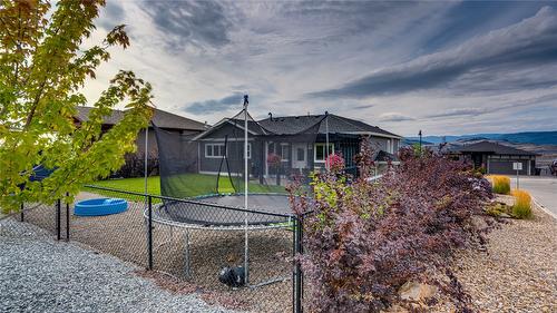 6681 Blackcomb Way, Vernon, BC - Outdoor