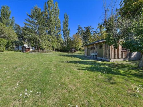 2173 Tryon Rd, North Saanich, BC 