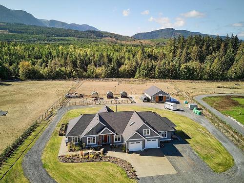 1085 Alpine View Pl, Whiskey Creek, BC 