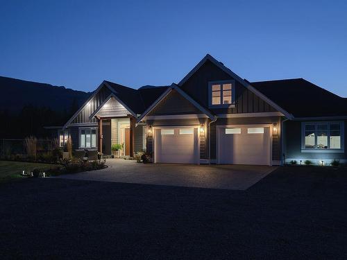 1085 Alpine View Pl, Whiskey Creek, BC 