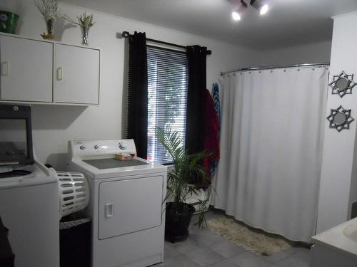 Salle de bains - 41 Rue De L'Église, Price, QC - Indoor Photo Showing Laundry Room