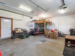 Garage - 