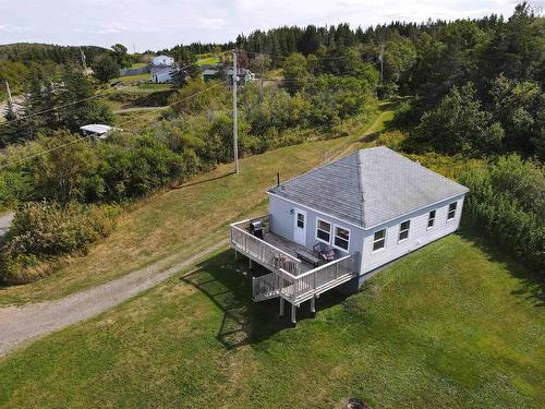 27 Old School Loop, Cape George Point, NS 