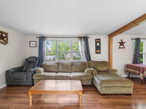 186 St Andrews Street, Stewiacke, NS 