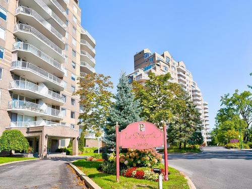 EntrÃ©e extÃ©rieure - 203-520 Place Juge-Desnoyers, Laval (Pont-Viau), QC - Outdoor With Facade