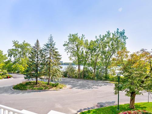 Vue - 203-520 Place Juge-Desnoyers, Laval (Pont-Viau), QC - Outdoor With View